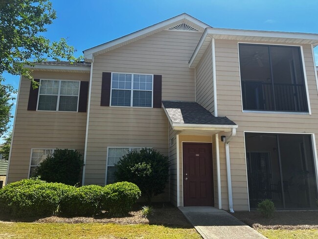 Building Photo - Longleaf Villas #1008