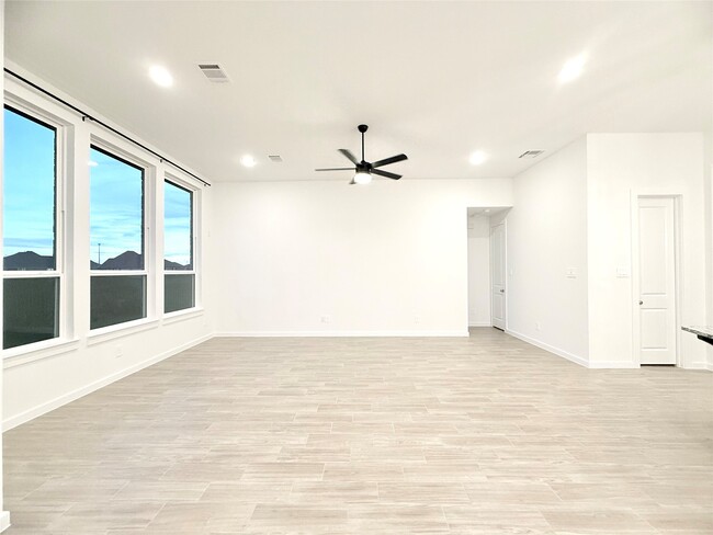 Photo - 31207 Firefly Mdw Ct