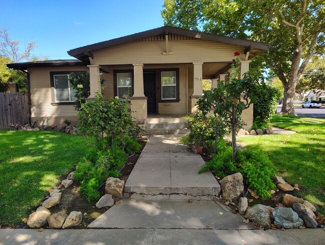 Building Photo - 701 Tuolumne Blvd Rental