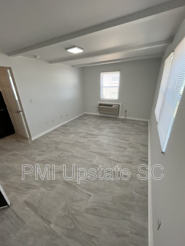 Photo - 201 Chandler Dr Unit Apt 32A