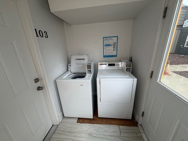 Photo - 3018 E Everett Ave