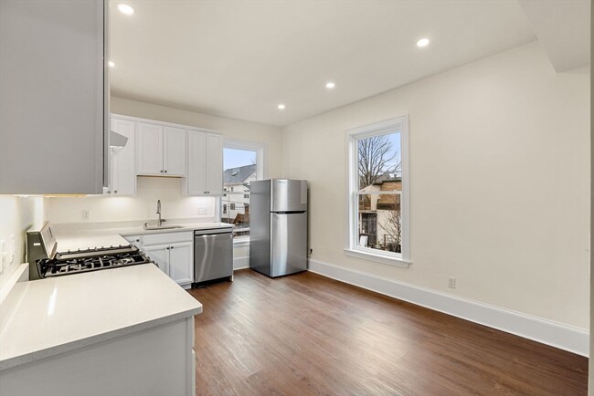Photo - 10 King St Condo Unit 3
