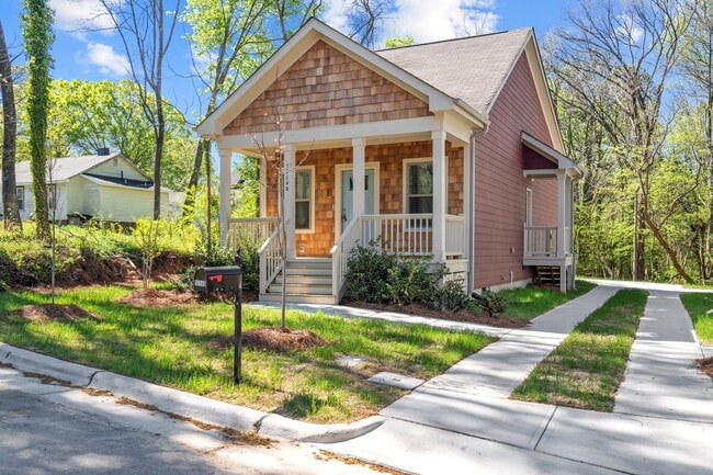 Photo - Modern amenities meet Cozy charm!  3 Bedro...