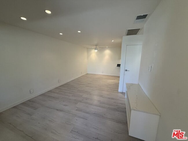 Photo - 2857 N Los Felices Rd Unit 207
