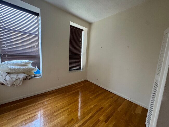 Photo - 176 W Springfield St Unit 1