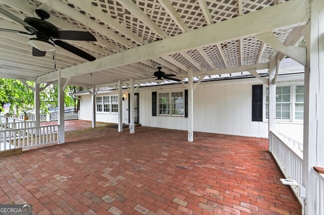 Photo - 1455 Courtney Ln