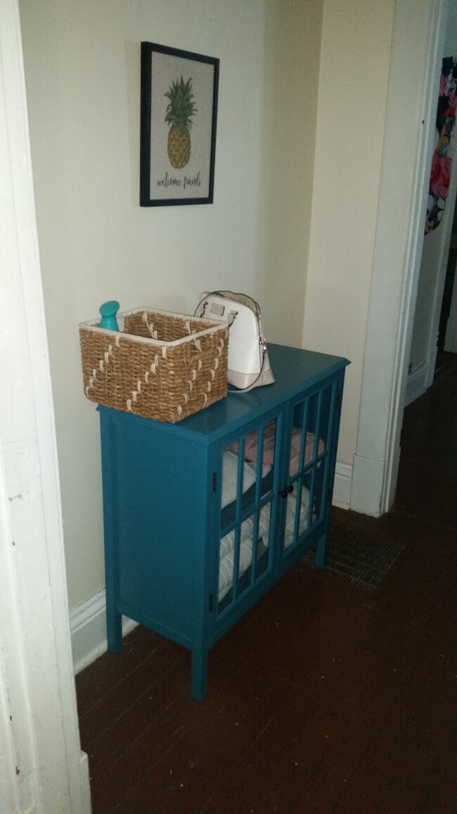 #A hallway - 421 Woodland Ave Unit A