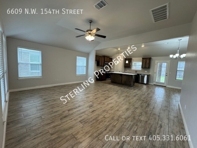 Photo - 6609 NW 154th St
