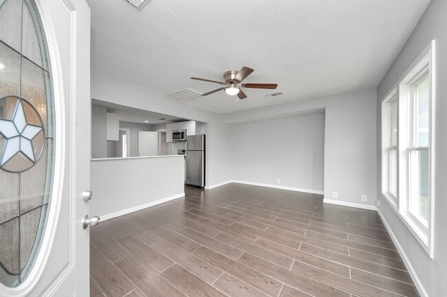 Photo - 6606 Force St