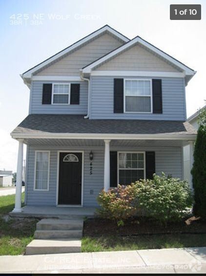 Building Photo - 425 NE Wolf Creek Dr Rental