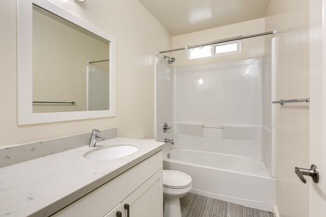 Photo - 285 N. Oakland