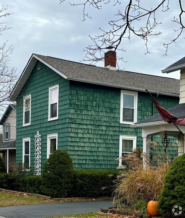 Building Photo - 305 Steuben St Rental