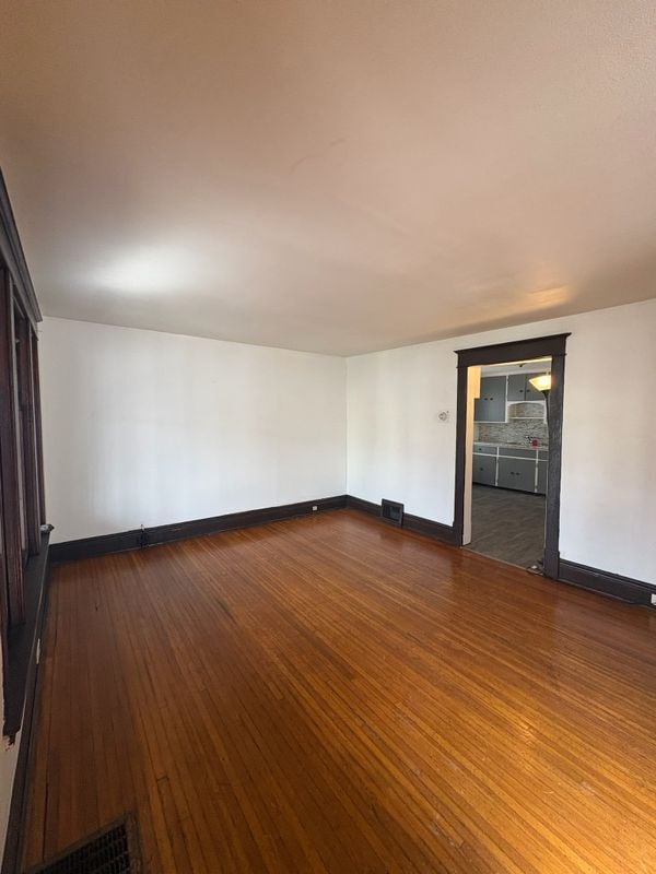 Photo - 189 Westminster Ave