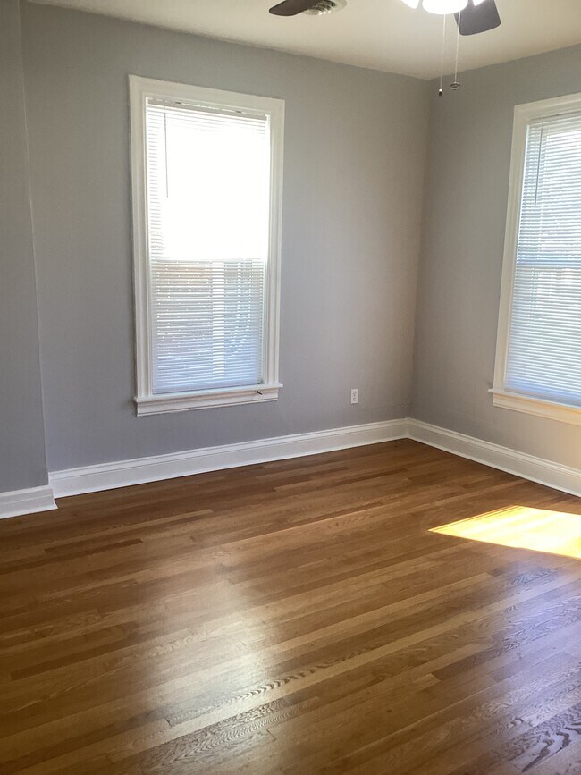 Photo - 244 W Main St Unidad 2