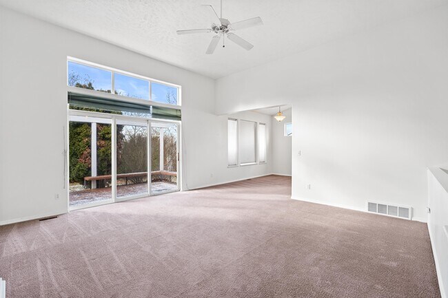 Photo - 1011 N Homestead Dr