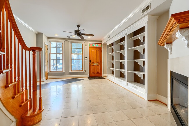 Photo - 706 S Bond St Townhome