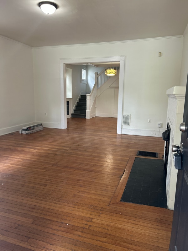 Photo - 3355 N College Ave Unidad 1