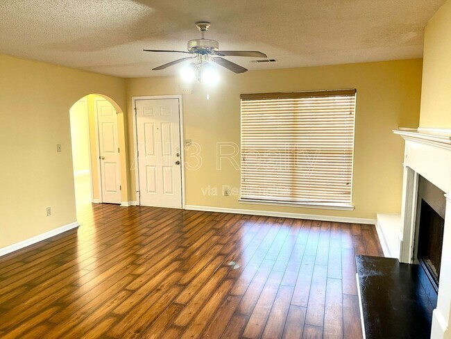 Photo - 8192 Hynds Springs Ln