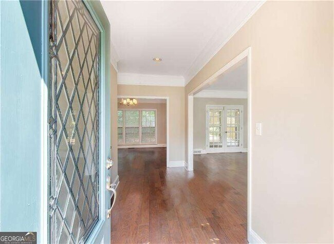 Photo - 919 Bridgegate Dr NE