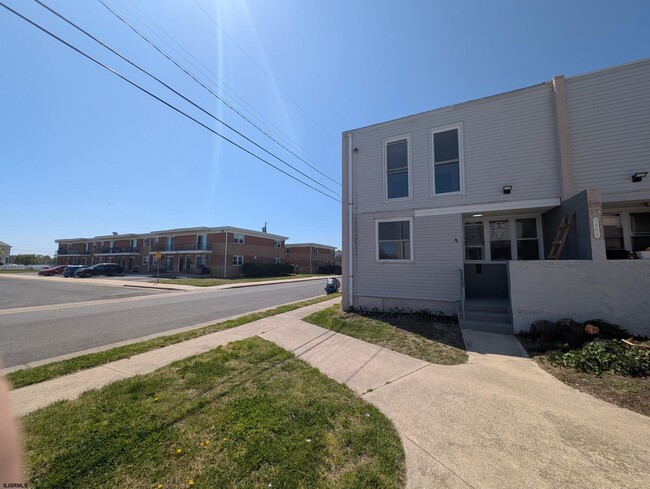 1805 N Mississippi Ave Unit A