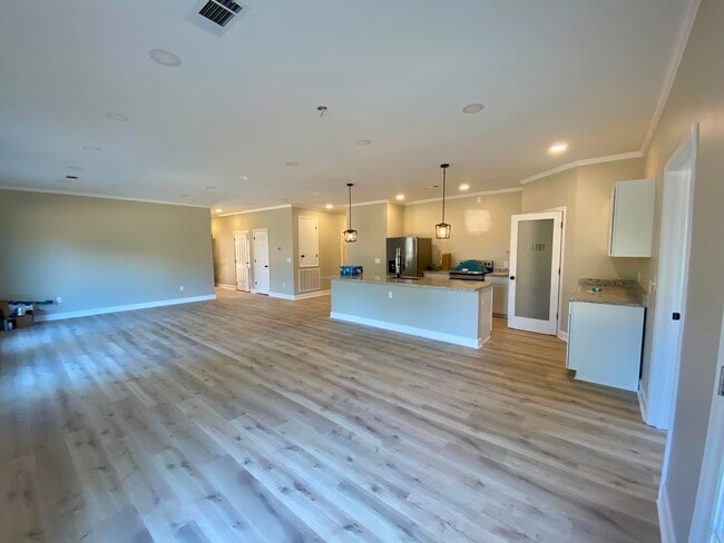 Photo - 230 Sylvan Rd