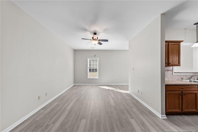 Photo - 122 Sherman Ct