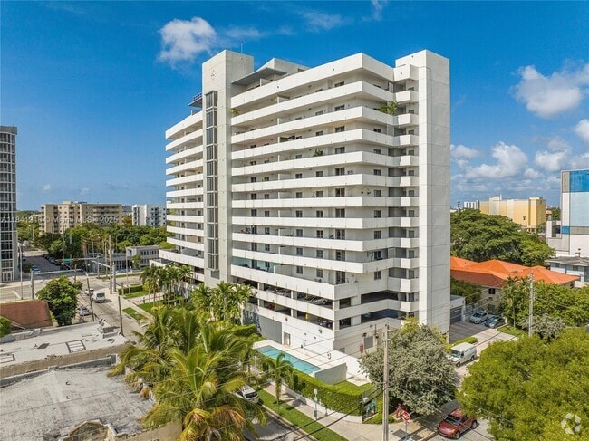 Building Photo - 36 NW 6th Ave Unit 701 Rental