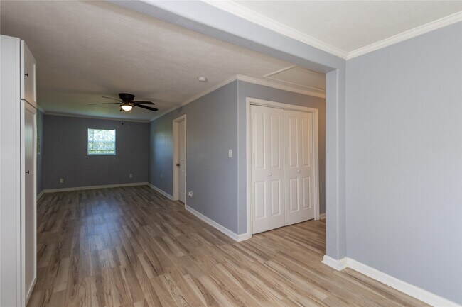 Photo - 1840 Ollie St