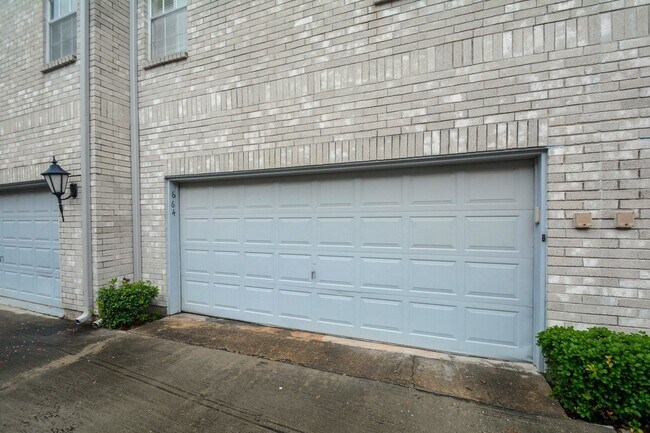 Photo - 664 Wilcrest Dr Unit 664