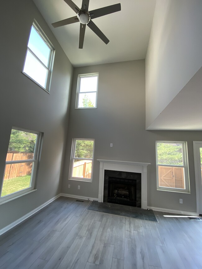 Photo - 557 Chadwood Dr