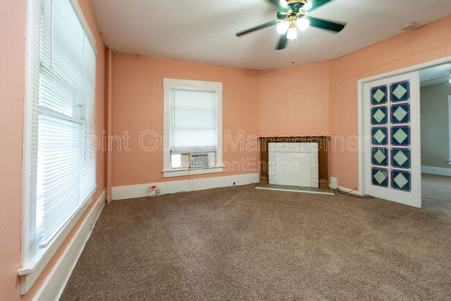 Photo - 1705 Fairmount St Townhome