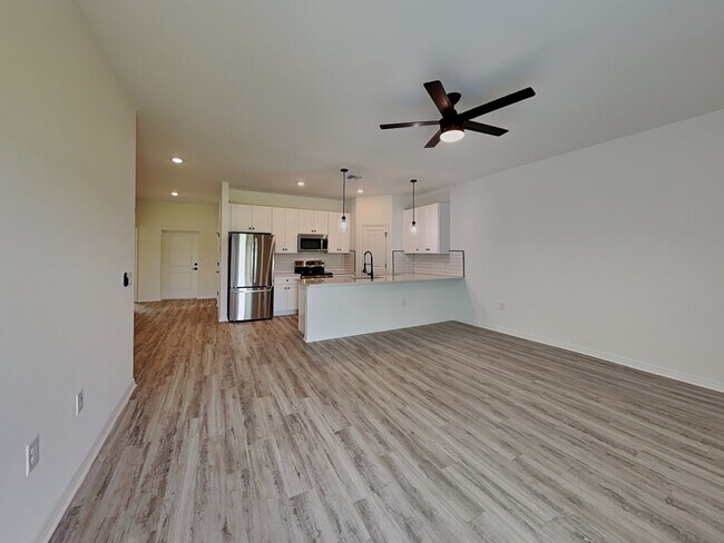 Photo - 4911 28th St SW