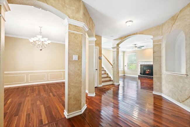 Photo - 2538 Somerall