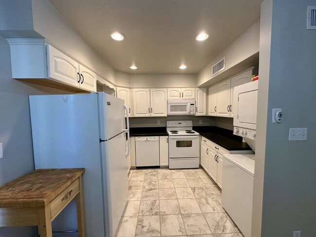 Photo - 6514 S Lakeshore Dr Unit C