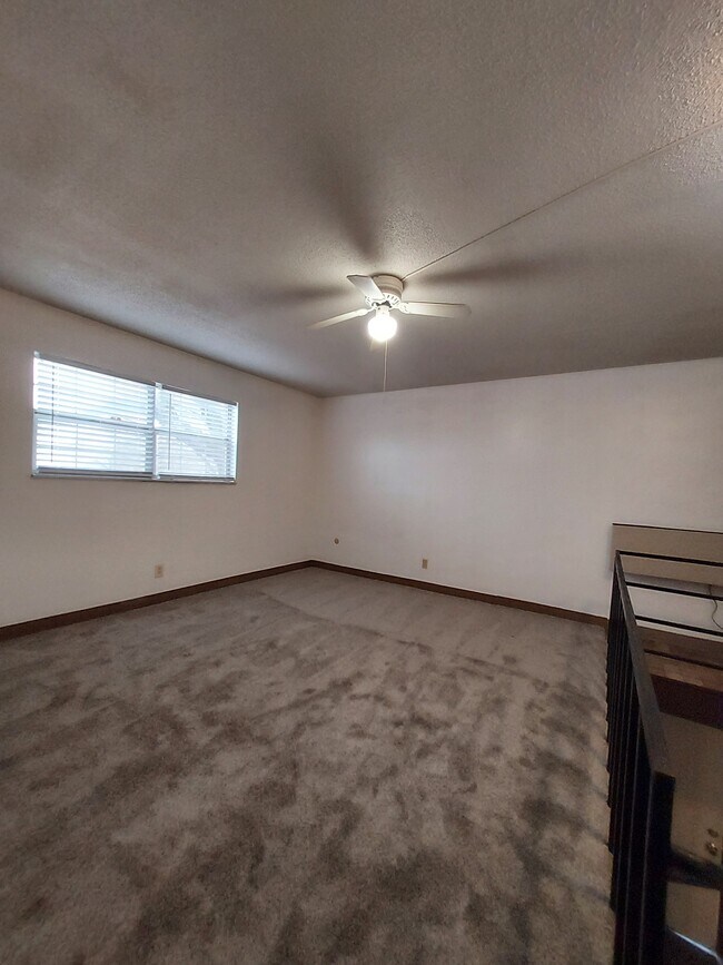 Photo - 187 Buckingham St Unit C