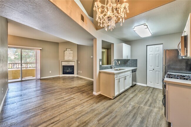 Photo - 2120 Ramrod Ave Unidad 1527