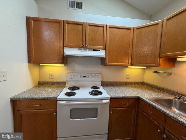 Photo - 1015 N Providence Rd