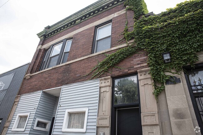 Building Photo - 3112 N California Ave Rental
