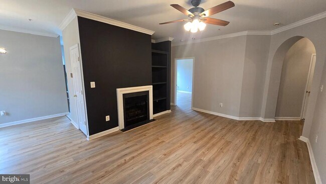 46604 Ellicott Square Unit 103