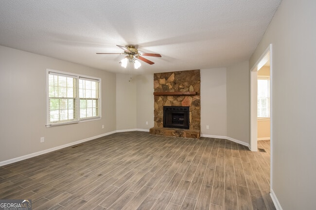 Photo - 39 Timber Trail SW