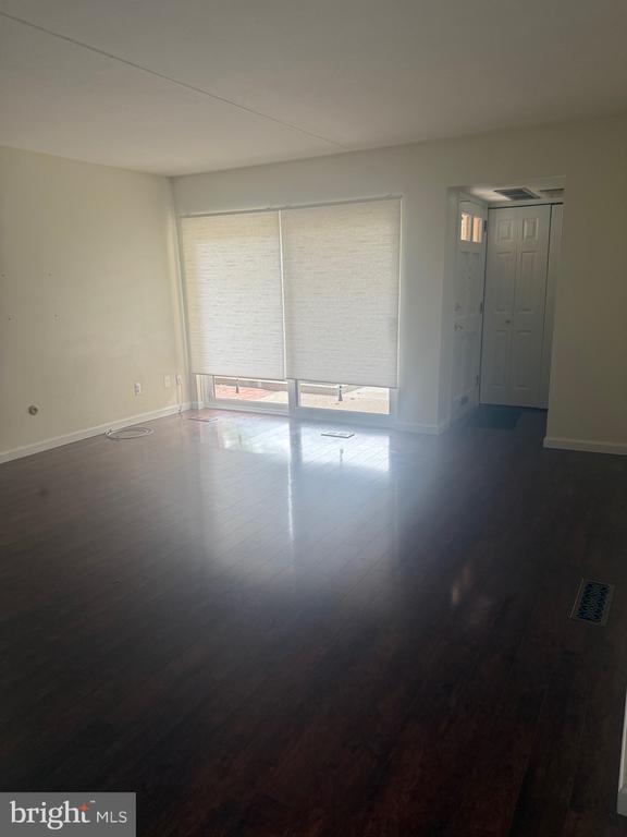 Photo - 76 Old Forge Crossing