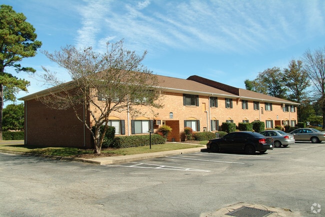 Photo - Bay Breeze Apartments - West