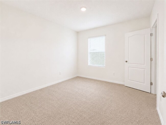 Photo - 2736 Dumont Ln