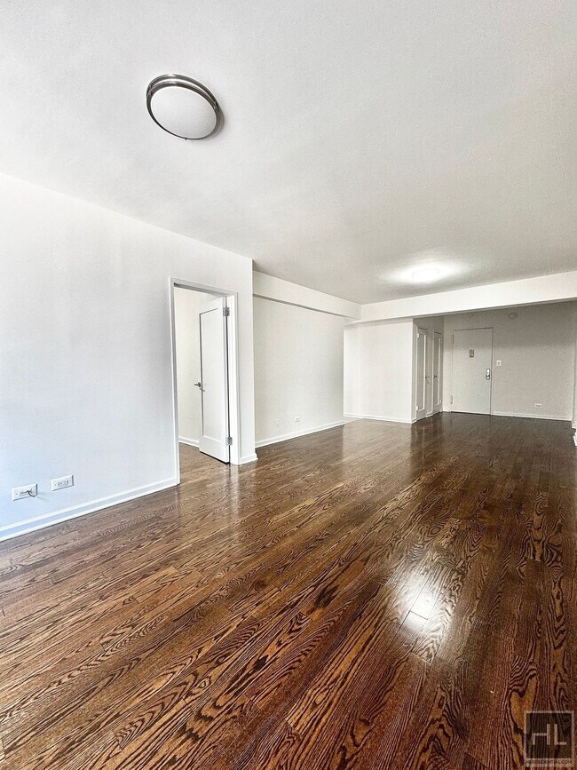 Photo - EAST 57 STREET Unidad 2D