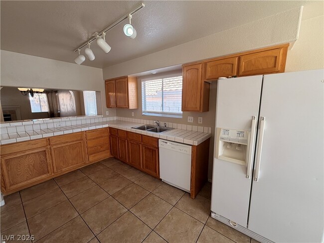 Photo - 3106 Alfa Romero Ave