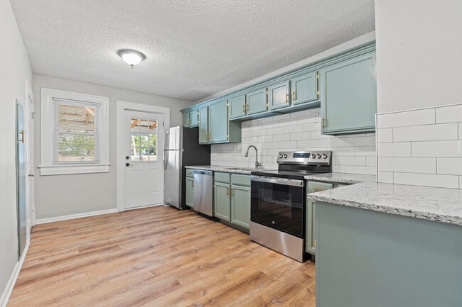 Photo - 316 W Park St