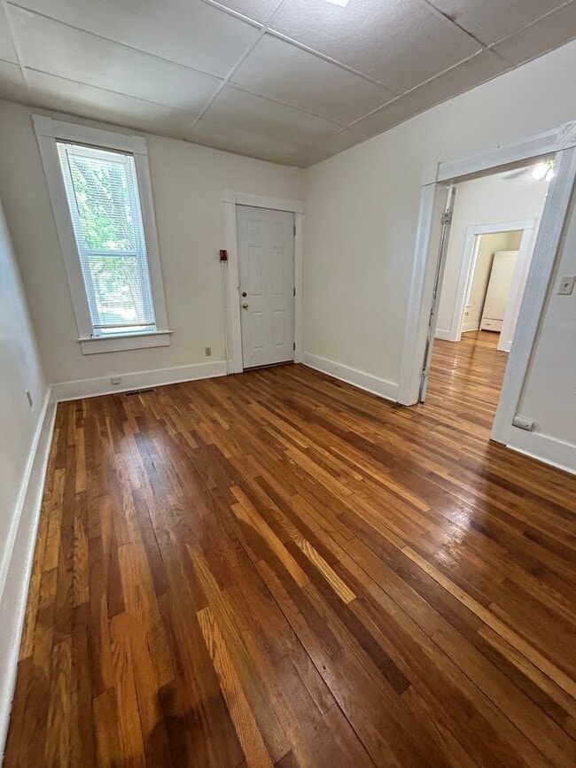 Photo - One Bedroom Apartment on Northside Unit 1