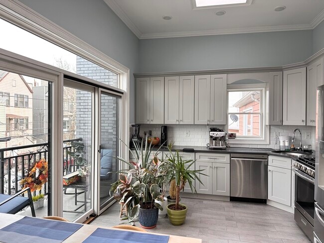 Photo - 37 Spruce St Unit 5