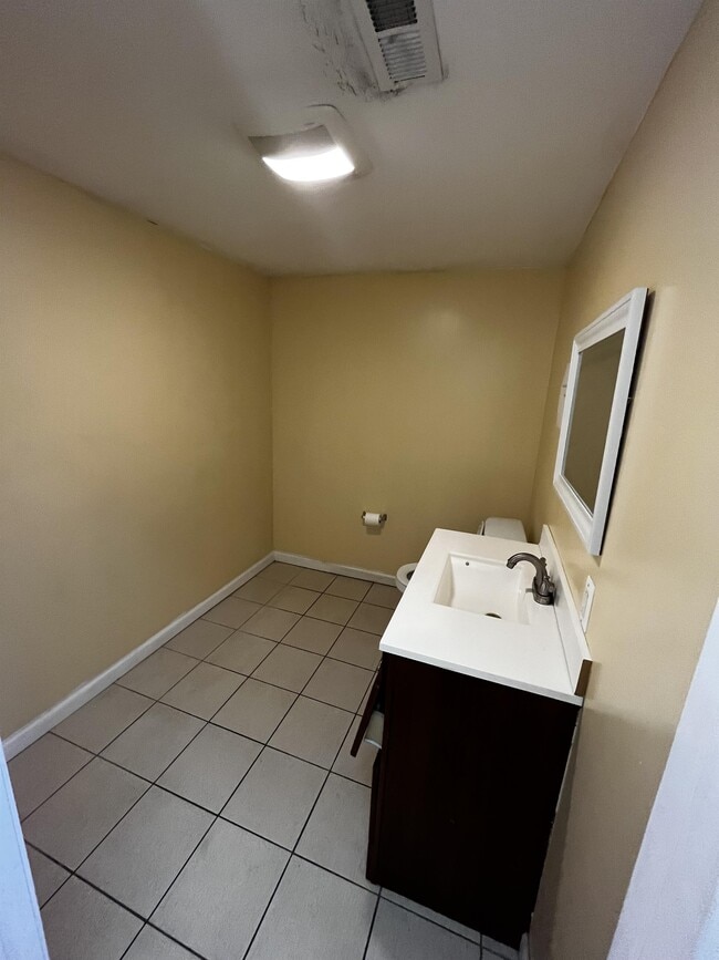 Photo - 427 S Conkling St Unit 1 (Bottom Floor)