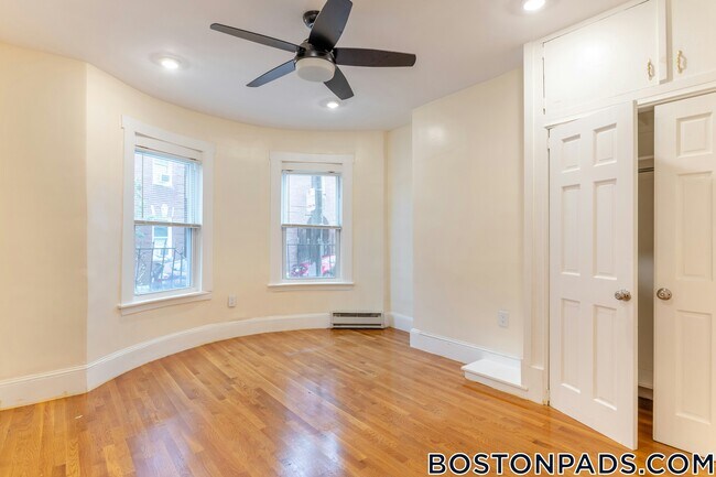 Photo - 4 Mark St Unit 1